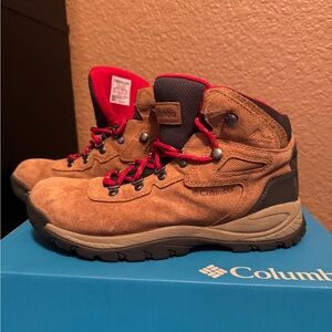 Columbia Women's Tan Winter Boots